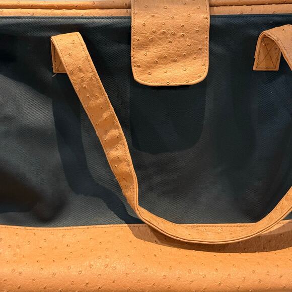 Elizabeth Arden Faux Ostrich Canvas Tote Travel Weekender Bag Satchel Black Tan - Picture 2 of 7